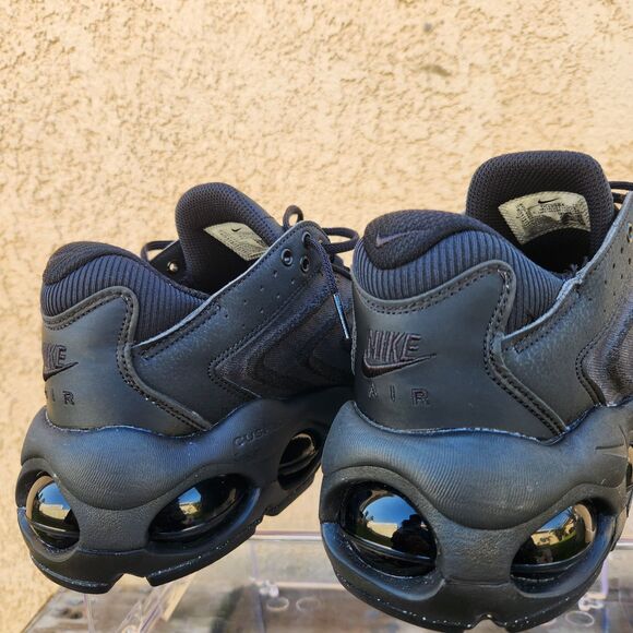 Athletic_Shoes